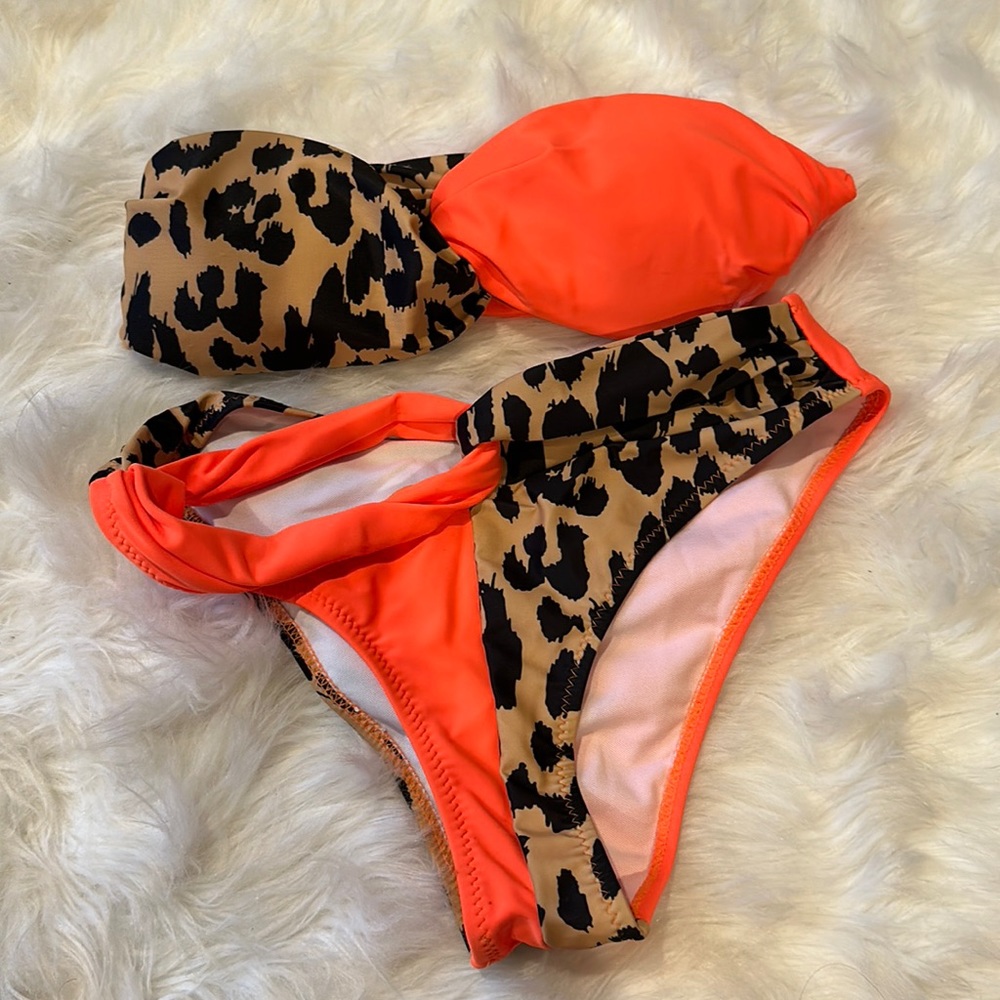 NWOT Cheetah Print Bikini Set👙